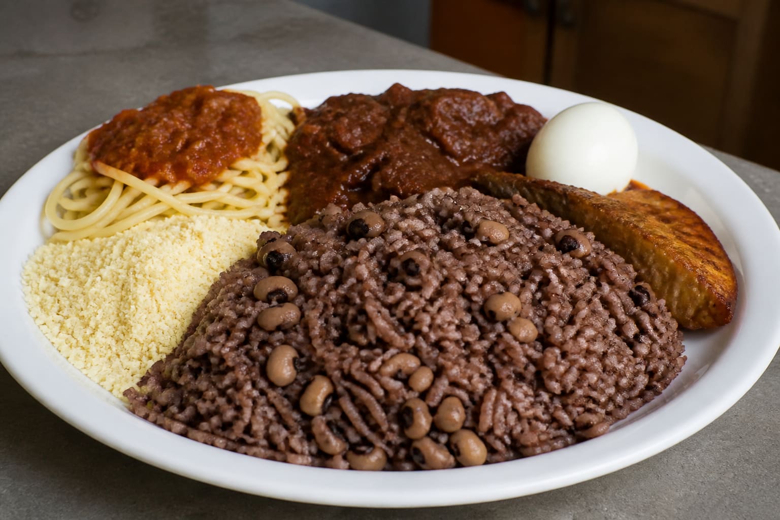 How to Make Waakye at Home (Beans & Rice the Ghana Way)